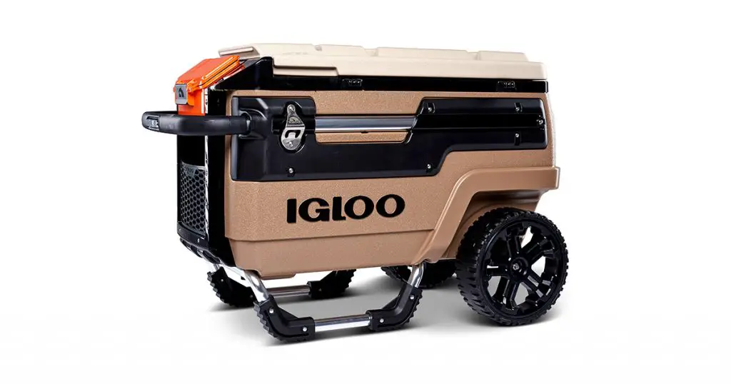 Igloo Trailmate Journey wheeled hard cooler