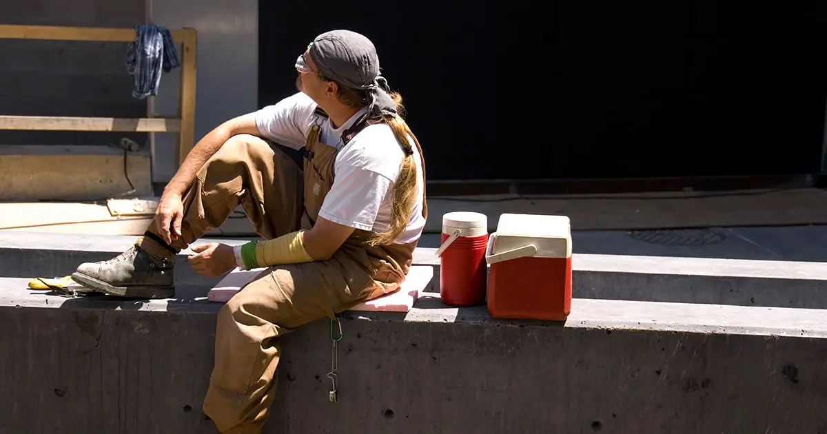 Best Lunch Cooler for Construction Workers - Our Top 5 Picks for 2021