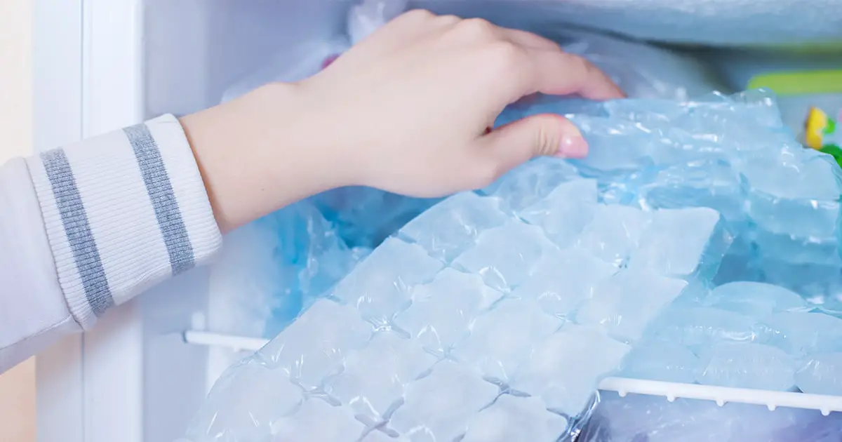 How Long Does Ice Last in a Cooler? Travel Savvy Guide