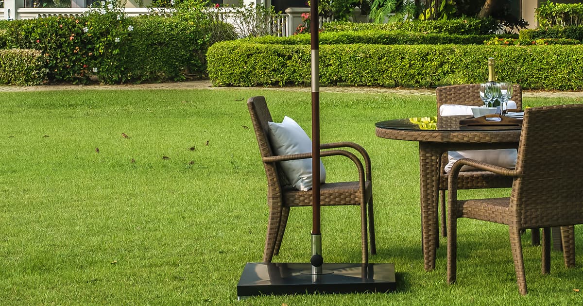 Best Umbrella Stand for Wind Our Top 5 Picks for 2021