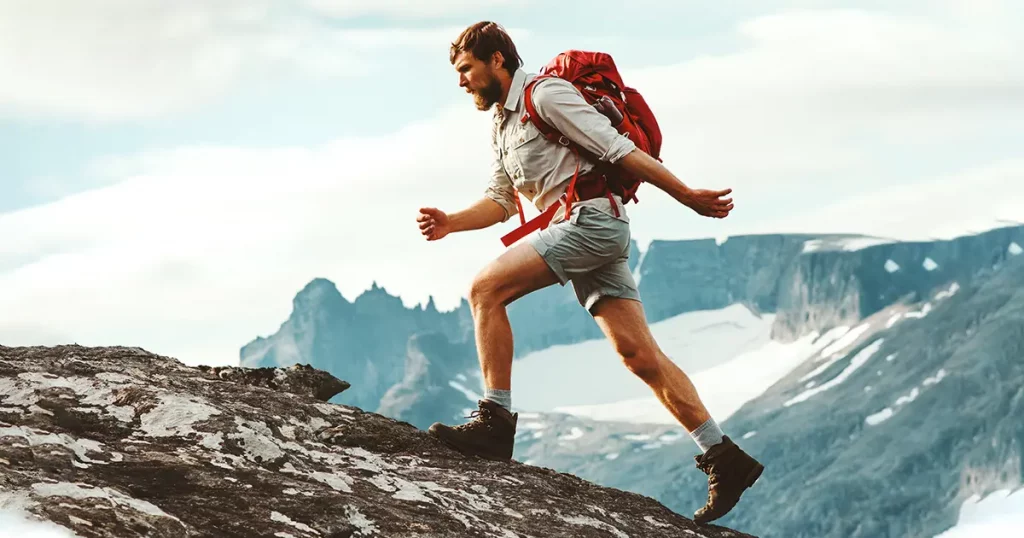 man-adventurer-skyrunning-mountains-backpack-norway