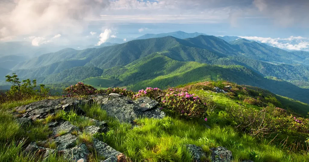 majestic-blue-ridge-mountain-landscape-on